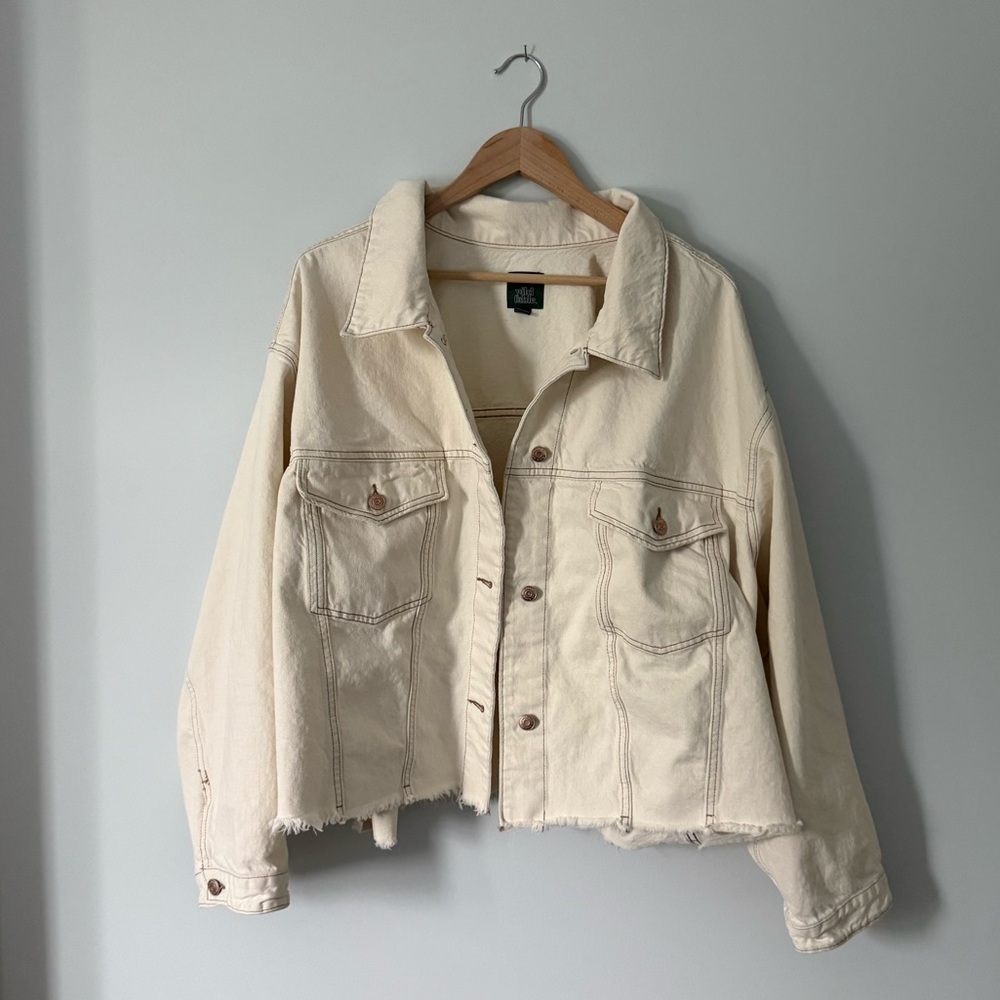 Wild Fable Women's Cropped Denim Trucker Jacket in Cream